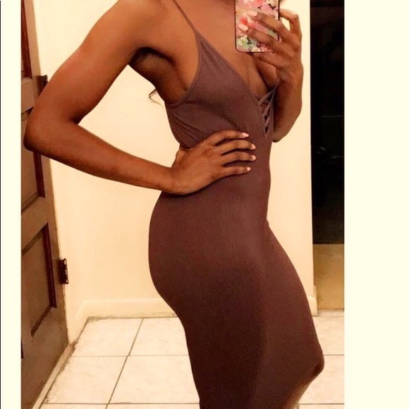 Ribbed midi dress - Picture 1 of 7